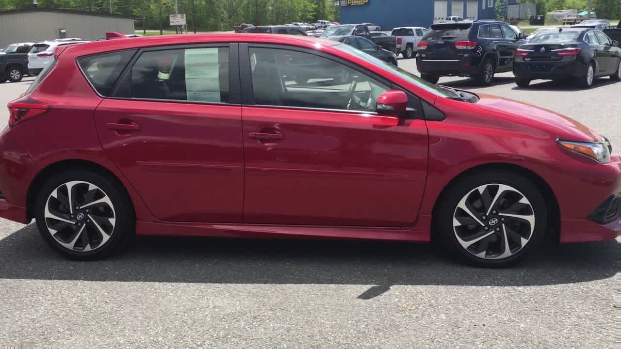 Used 2016 Barcelona Red Metallic Scion  image 9