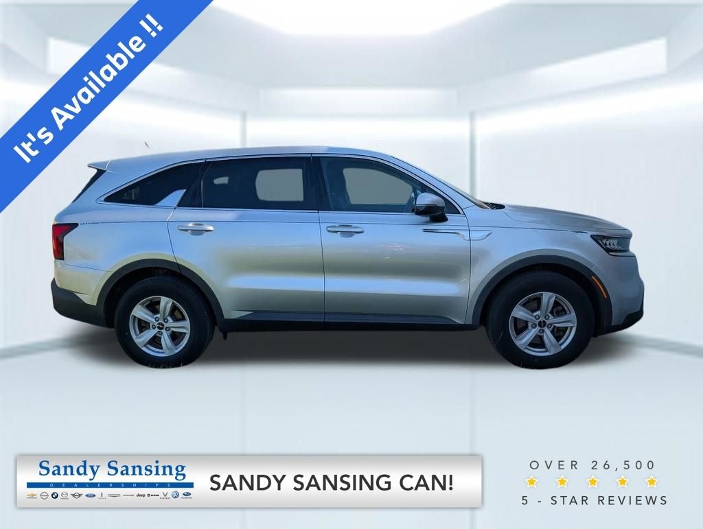 Used 2022 Silver Kia LX image 1