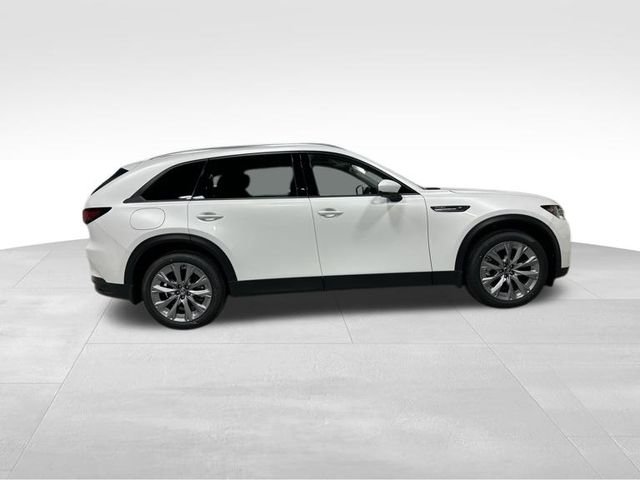 New 2026 White Mazda Preferred image 3
