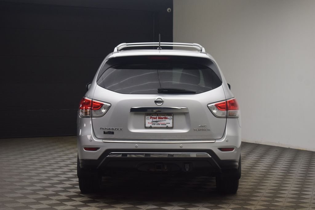 Used 2016 Silver Nissan Platinum image 6
