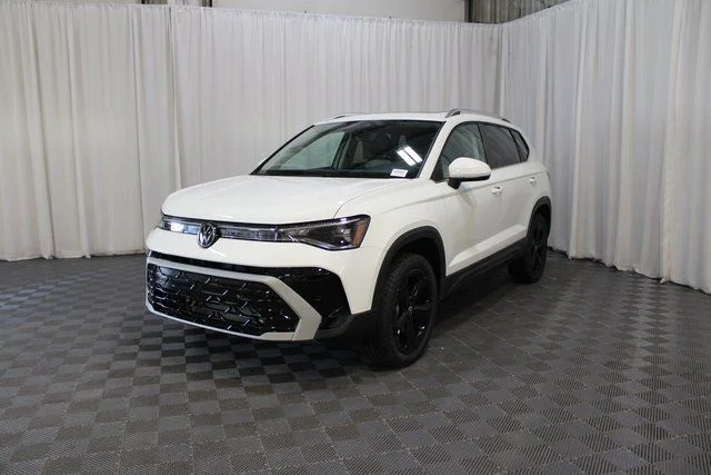 2025 Volkswagen Taos SEL - Photo 29