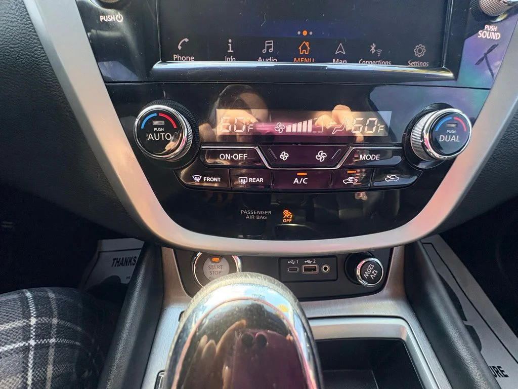 Used 2020 Red Nissan SL image 28