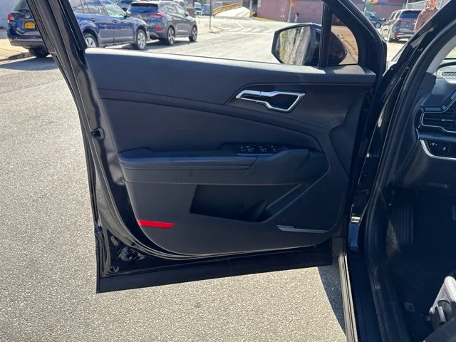 Used 2023 Black Kia EX image 27