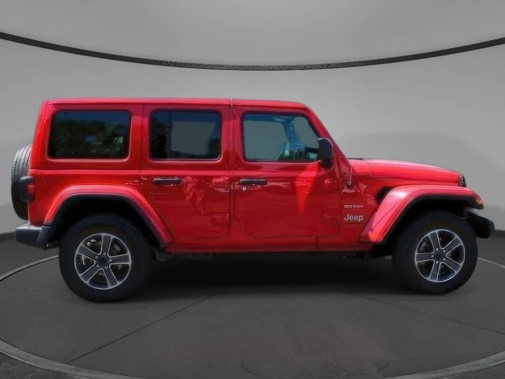 Used 2023 Firecracker Red Jeep Sahara image 5
