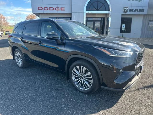Used 2021 Black Toyota Platinum image 10