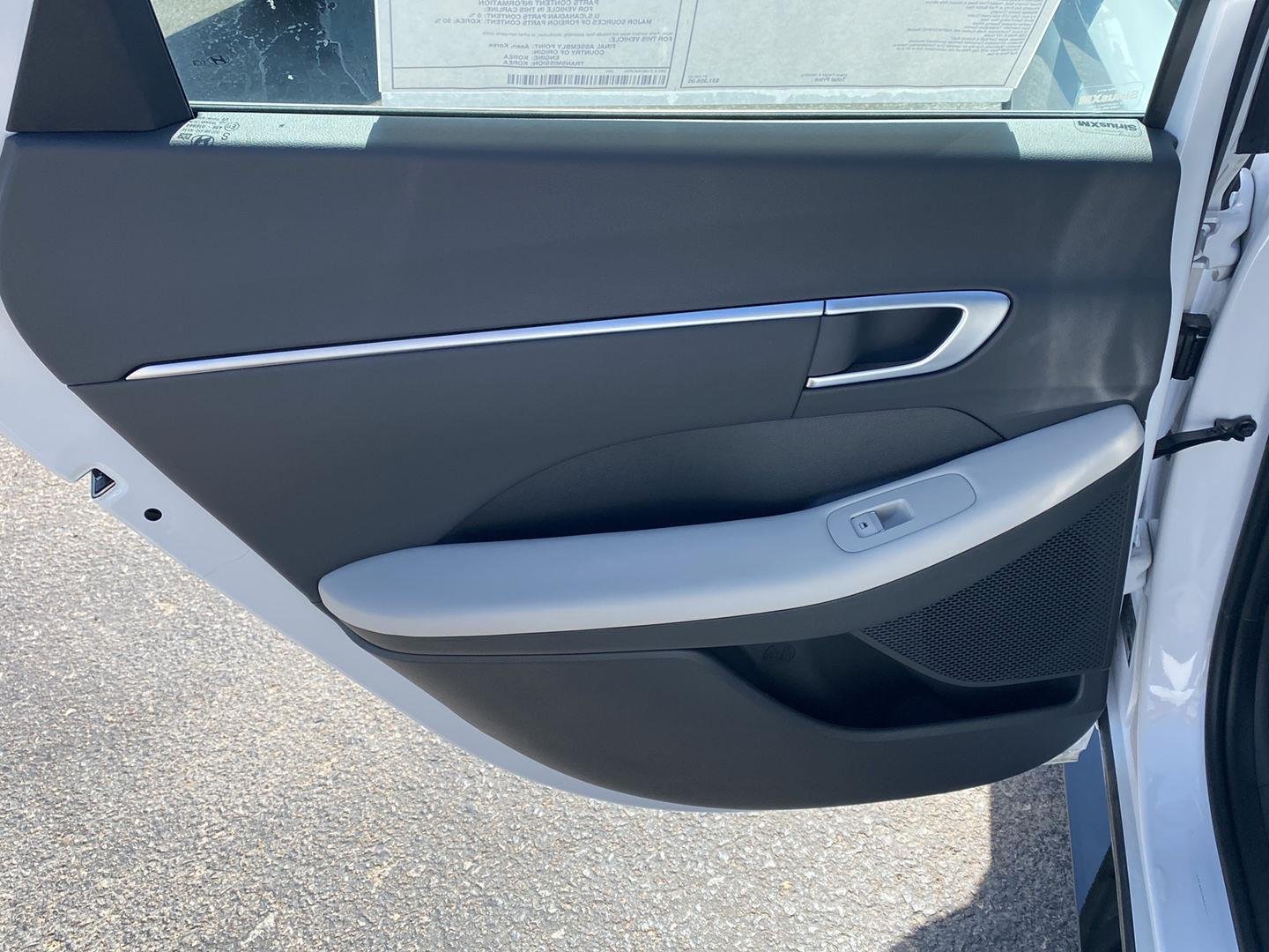 2026 Hyundai Sonata SEL - Photo 13