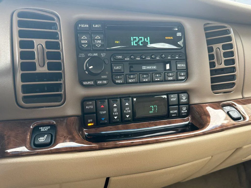 Used 2004 Light Bronzemist Metallic Buick 4dr Sdn image 14