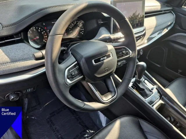 Used 2023 Gray Jeep Latitude image 16