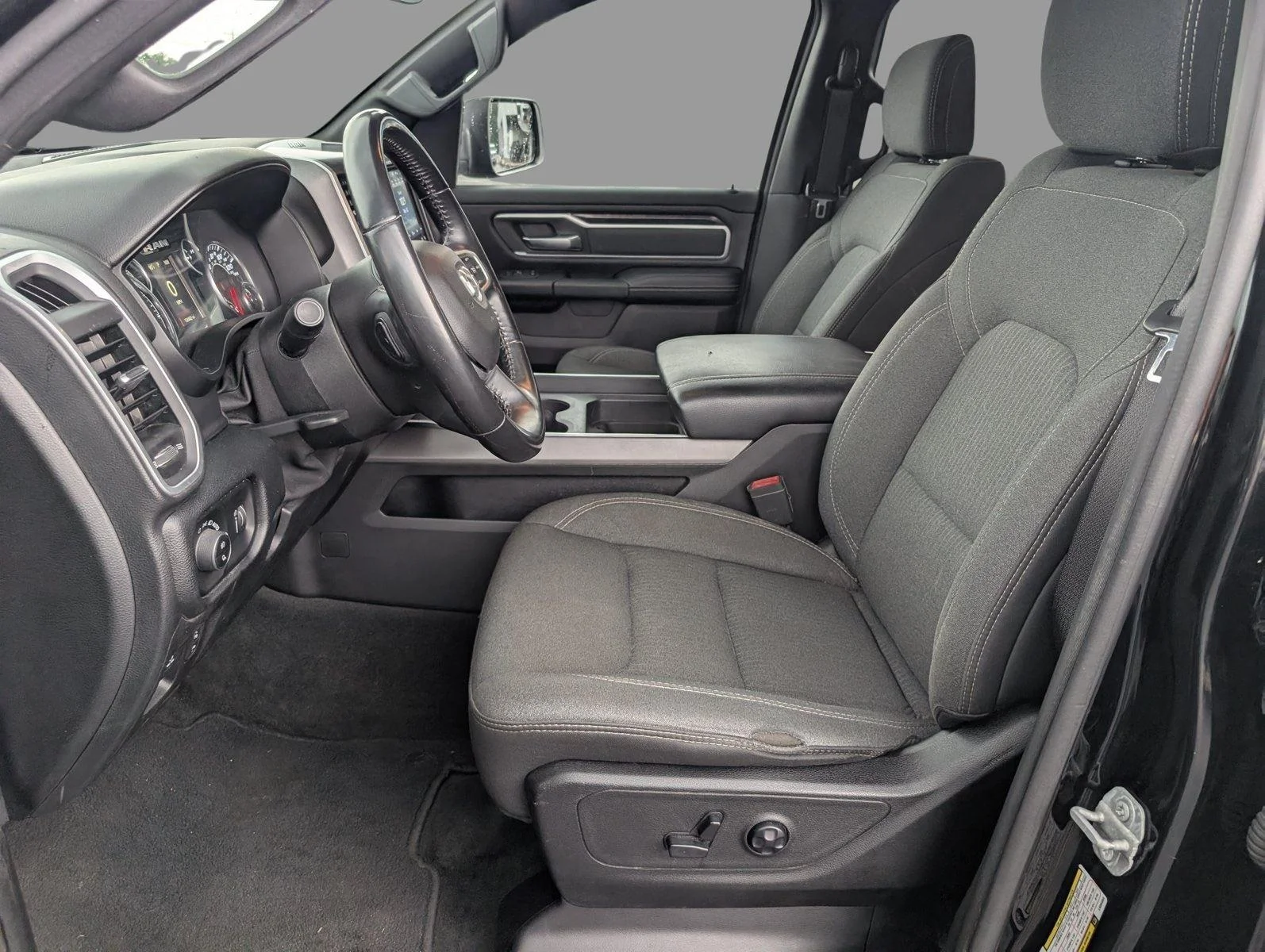 Used 2020 Diamond Black Crystal Pearlcoat Ram Big Horn image 11