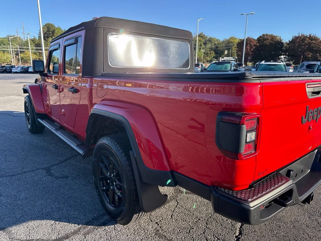 Used 2021 Firecracker Red Clea Jeep Sport S image 6