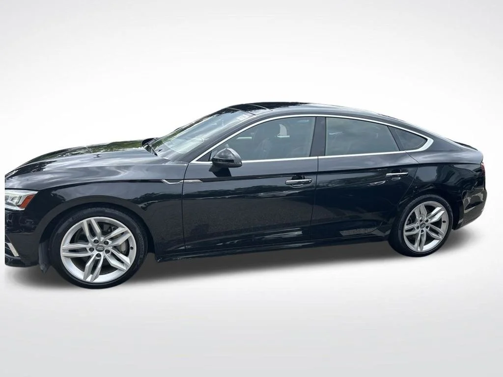 Used 2019 Black Audi Premium Plus image 9