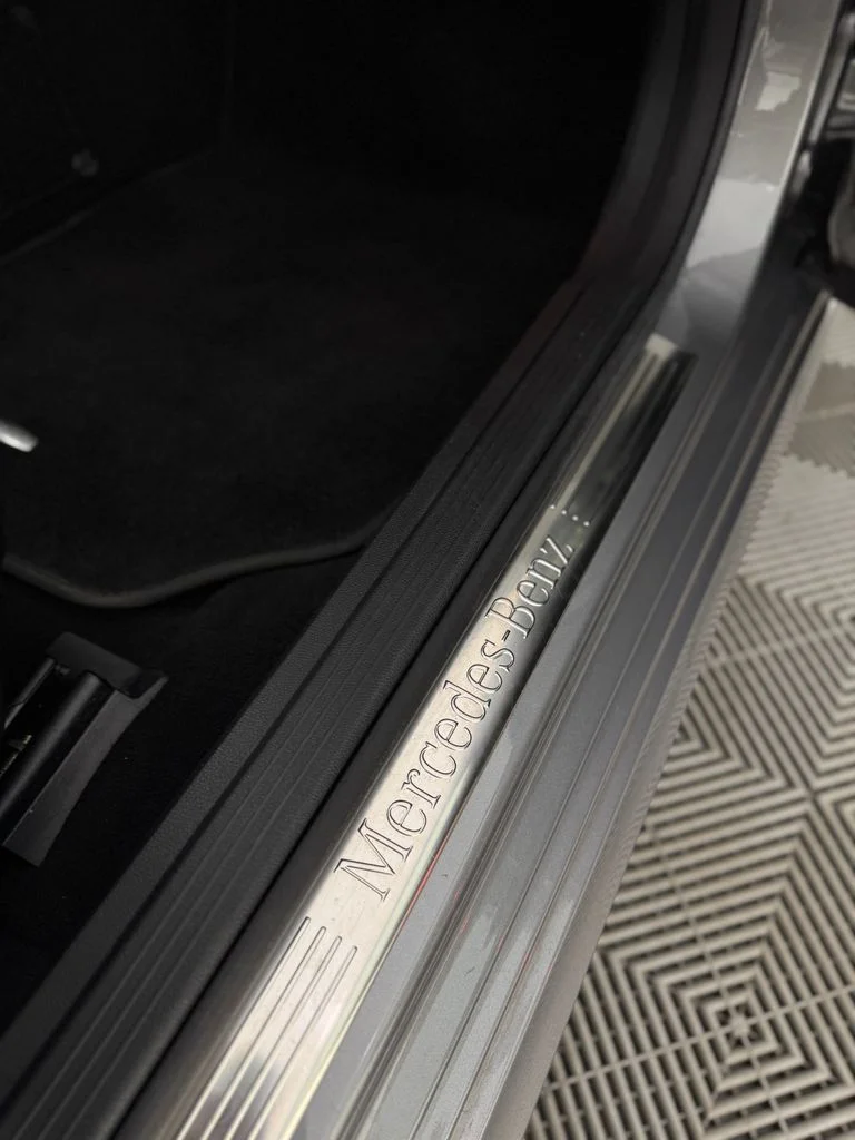 Used 2010 Iridium Silver Metallic Mercedes-Benz E 350 image 26
