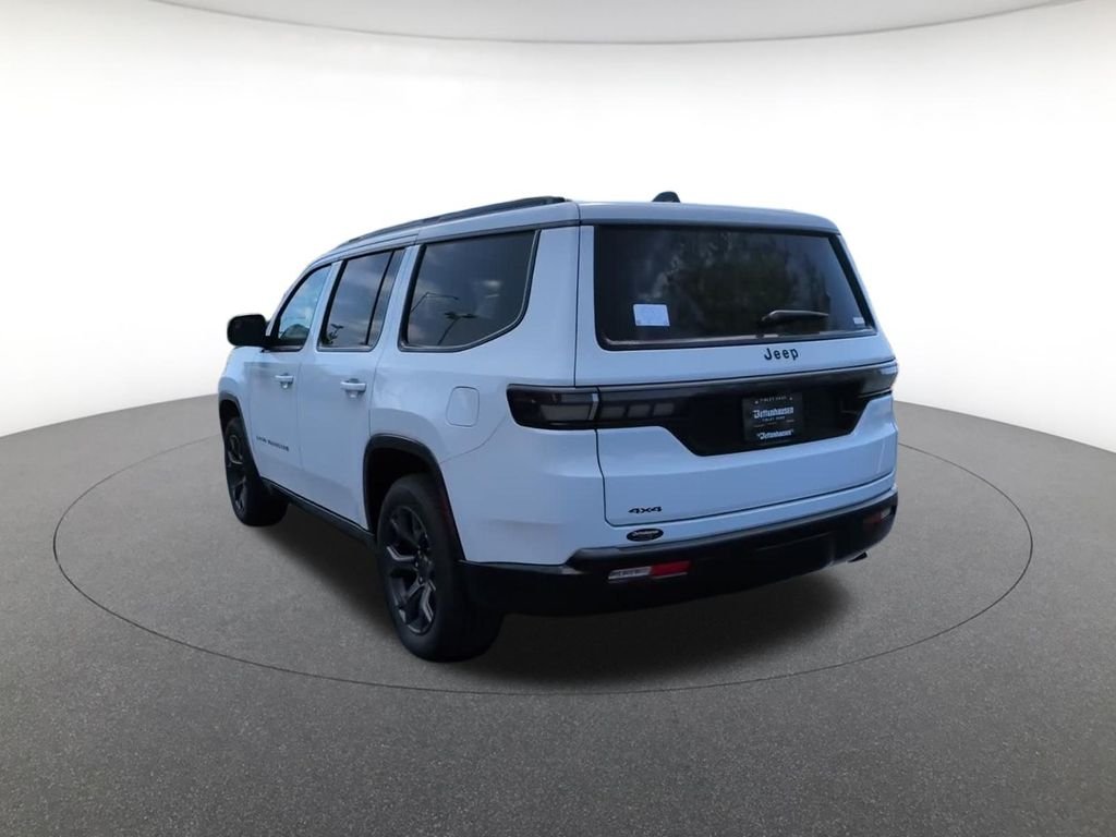 New 2026 Bright White Clear-Coat Exterior Paint Jeep Limited Altitude image 10