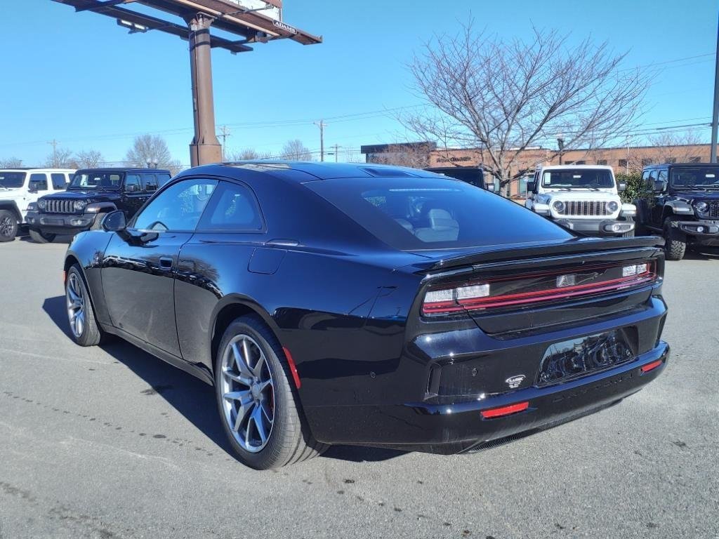 2025 Dodge Charger Daytona Scat Pack - Photo 17