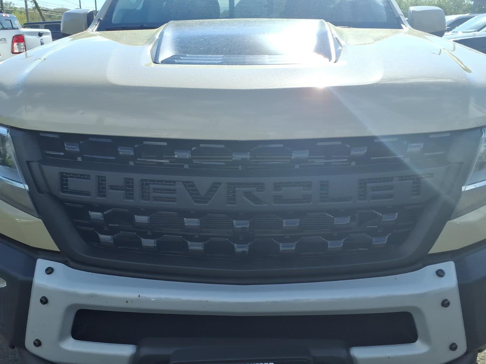 Used 2022 Beige Chevrolet ZR2 image 13
