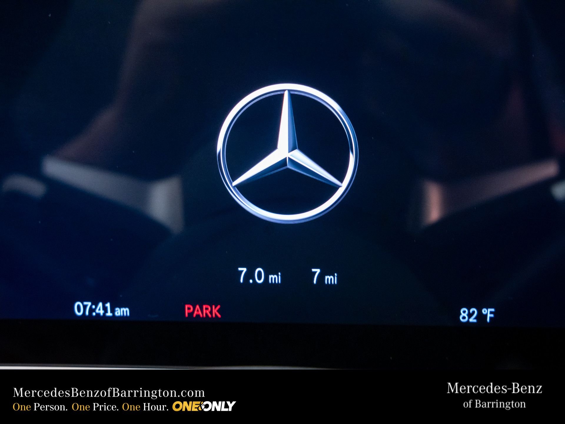 New 2026 Polar White Mercedes-Benz GLC 300 image 22