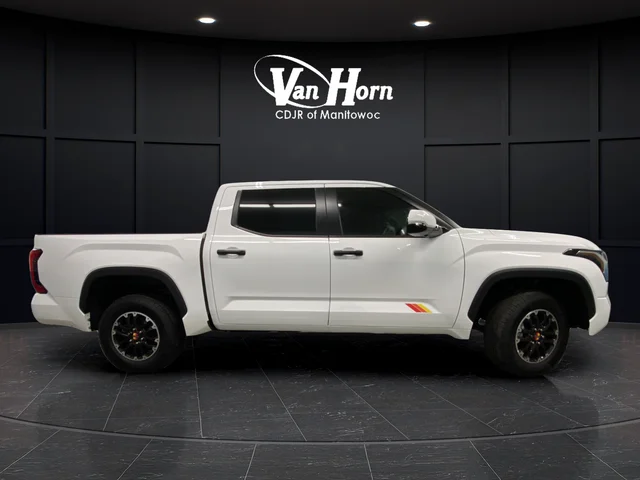 Used 2025 Ice Toyota SR5 image 8