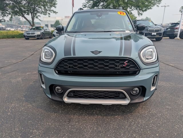 Used 2022 Sage Green Metallic MINI Classic image 10