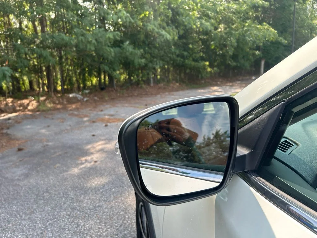 Used 2019 White Nissan SL image 12