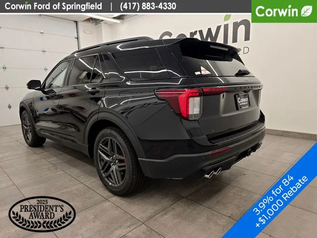 New 2026 Agate Black Metallic Ford ST image 4