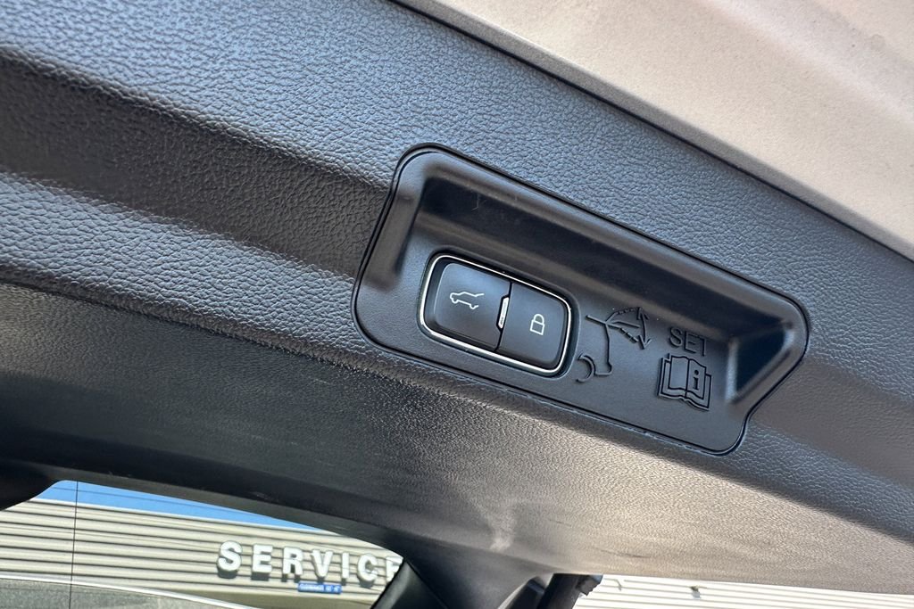 Used 2020 Silver Ford ST image 32