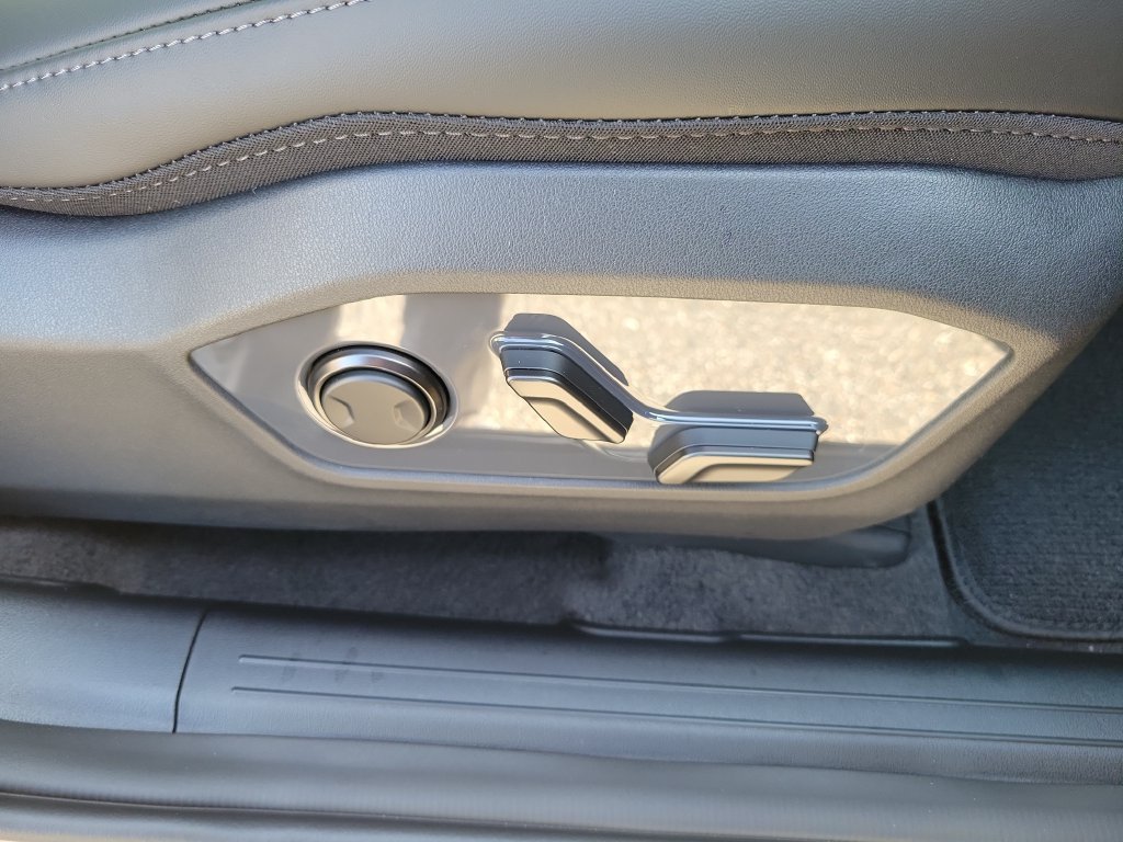 New 2027 Terrain Brown Matte Kia X-LINE SX image 9