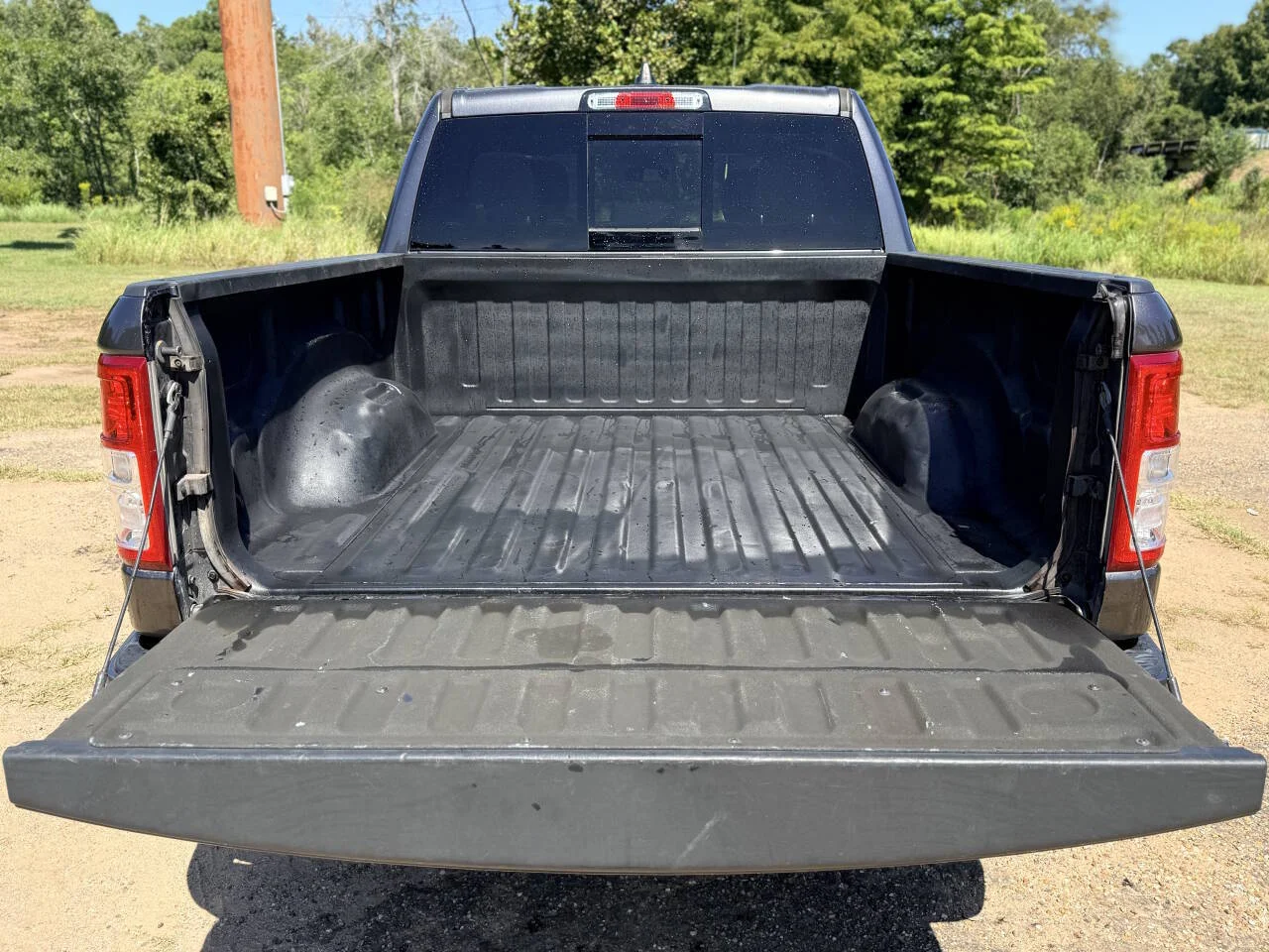 Used 2022 Gray RAM Big Horn 4x2 4dr Crew Cab 5.6 ft. SB Pickup image 10