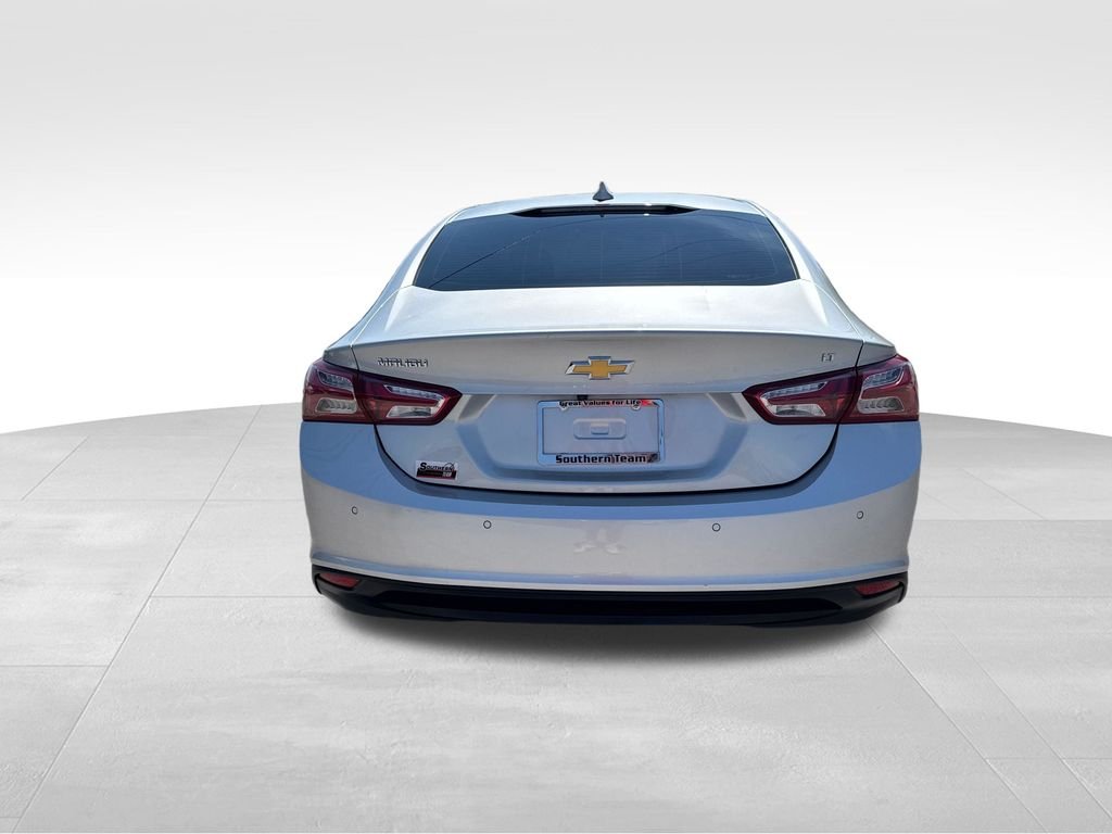 Used 2019 Silver Chevrolet LT image 5