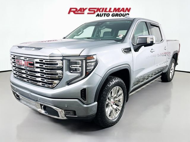 Used 2023 Silver GMC Denali image 3