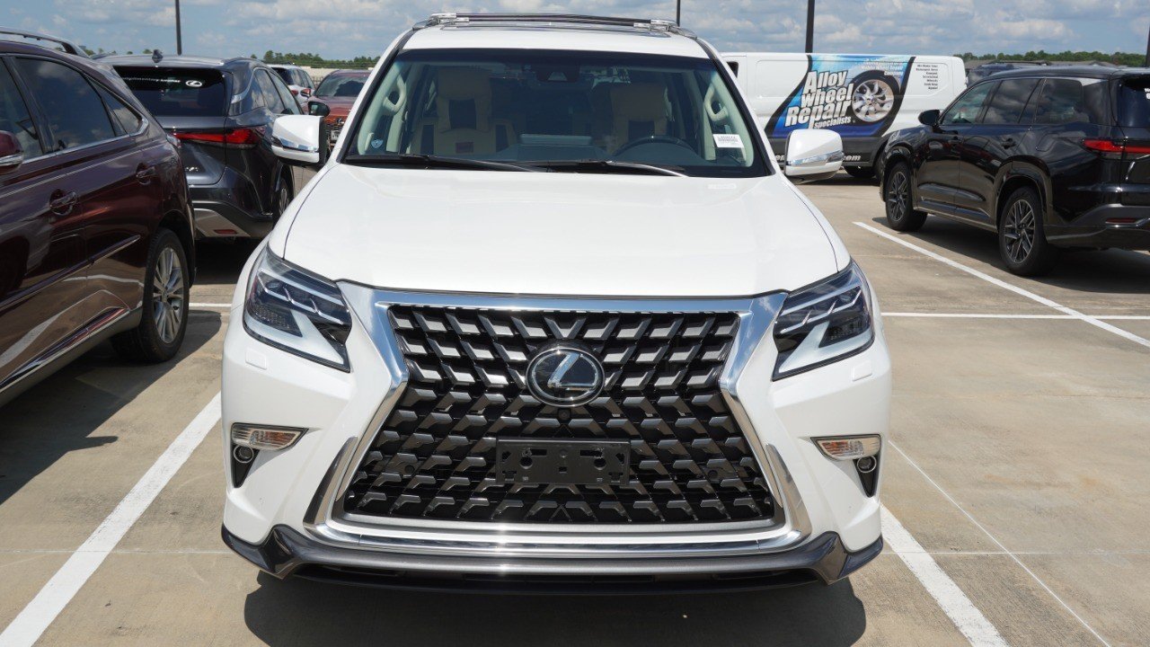 Certified Used 2023 White Lexus GX 460 Luxury image 2