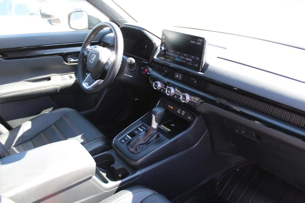 2025 Honda CR-V Sport Touring - Photo 18