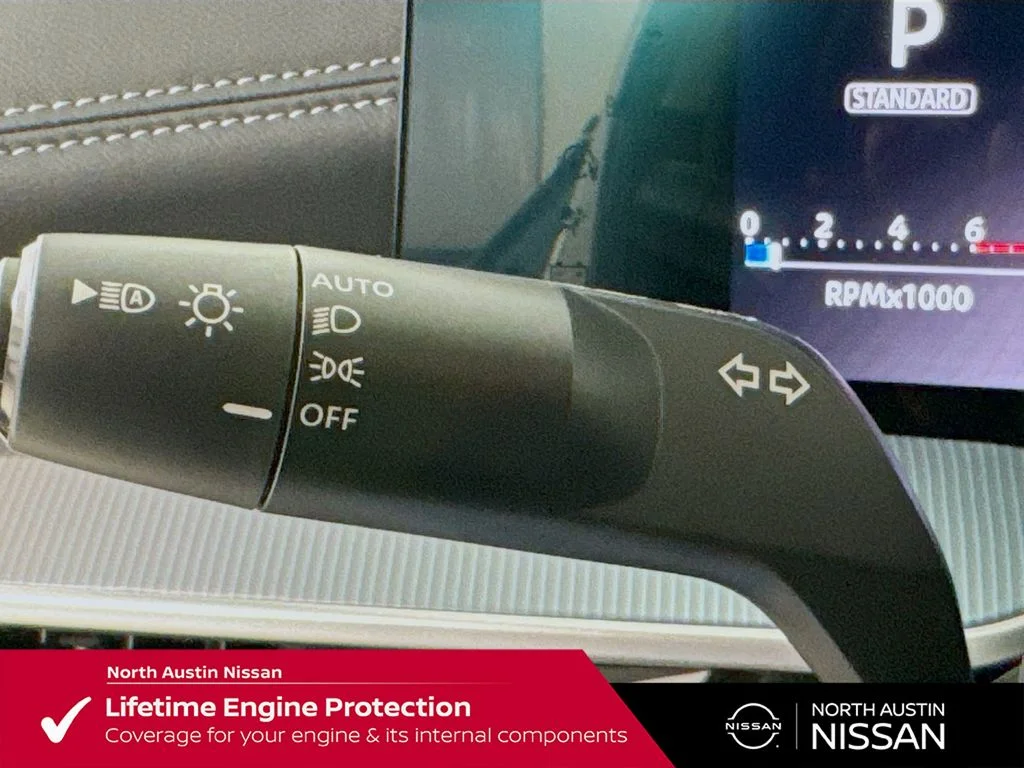 New 2026 White Nissan Platinum image 13