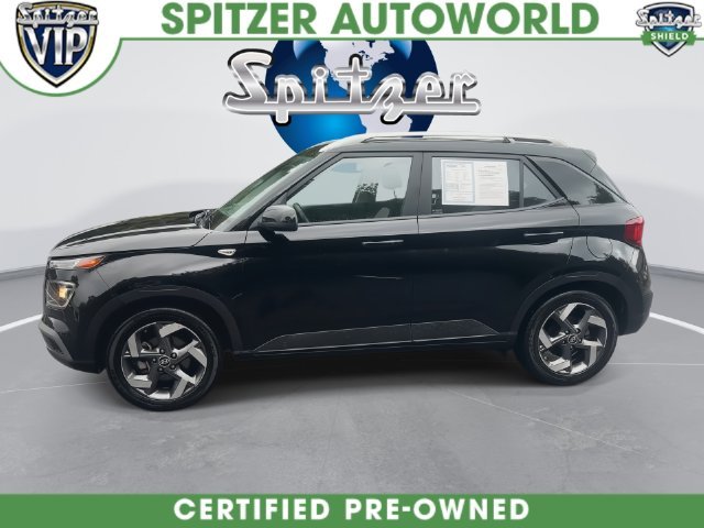 Used 2025 Black Hyundai SEL image 9