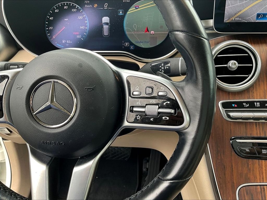 Used 2022 White Mercedes-Benz GLC 300 image 13