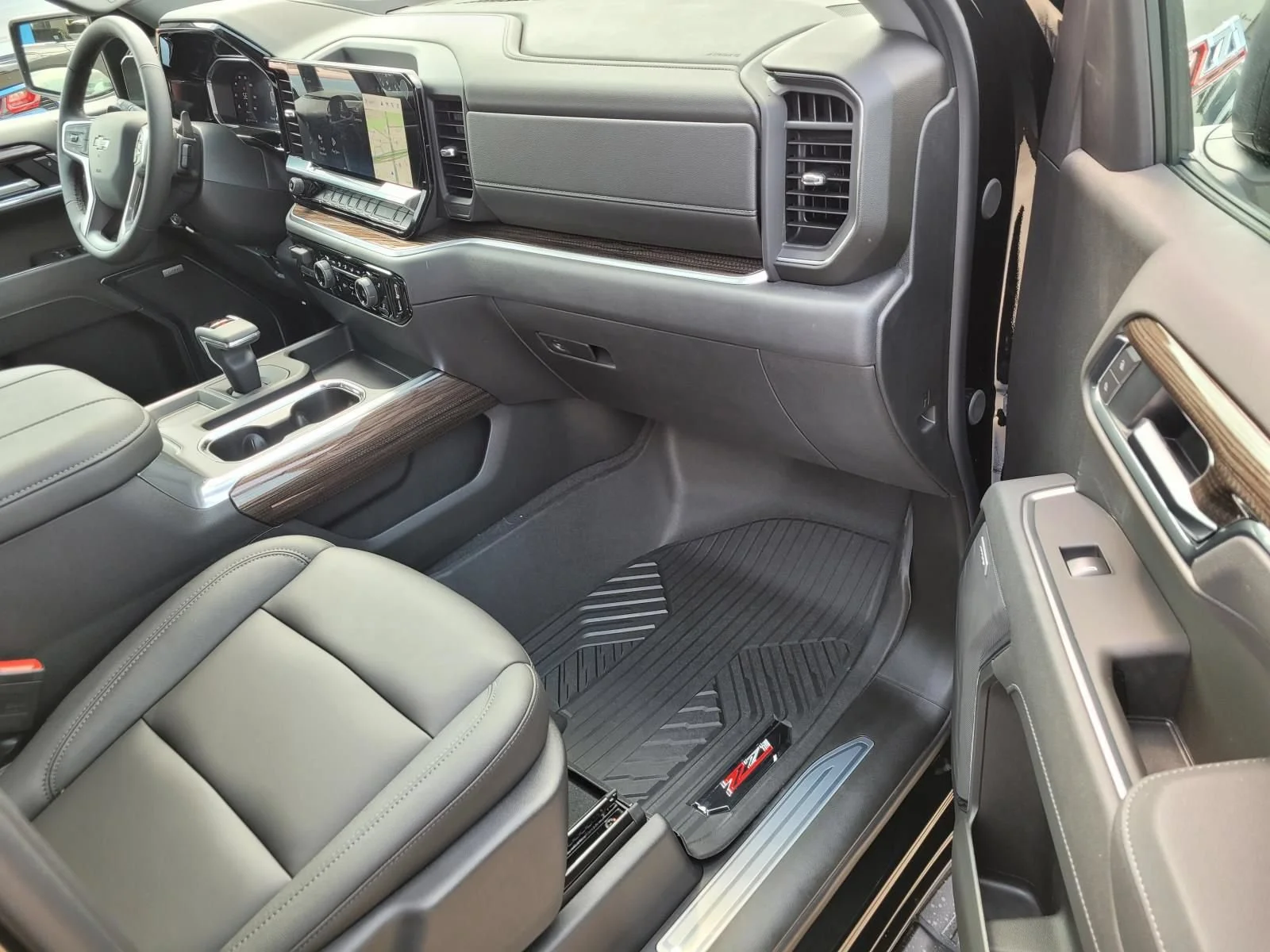 2026 Chevrolet Silverado 1500 LT Trail Boss - Photo 6