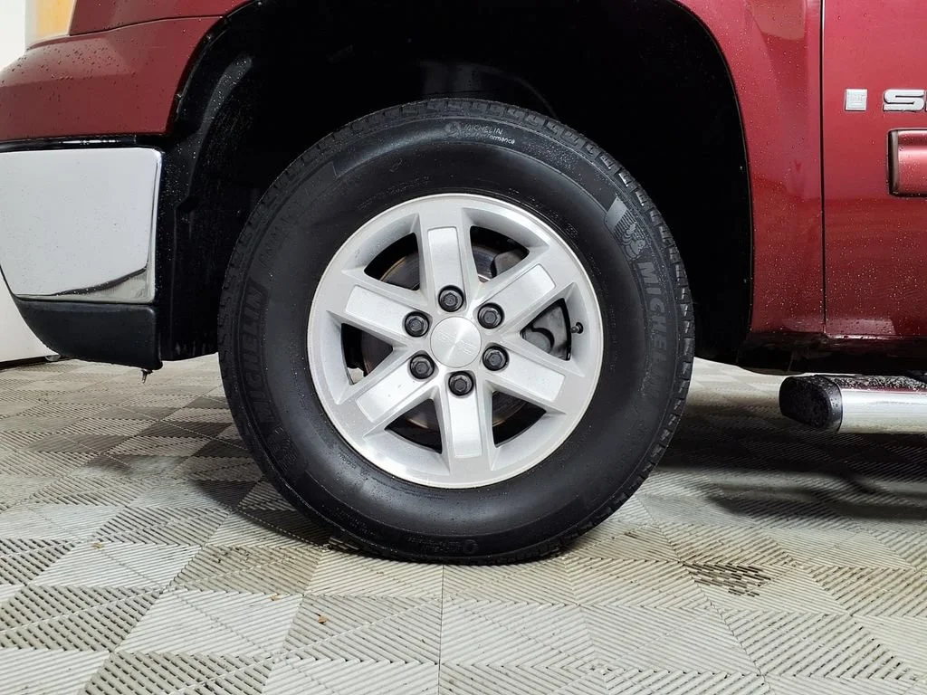 Used 2008 SONOMA RED METALLIC GMC SLT image 8