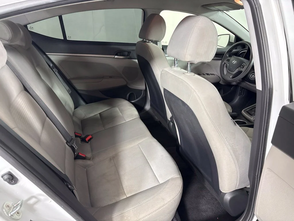 Used 2017 White Hyundai SE image 18