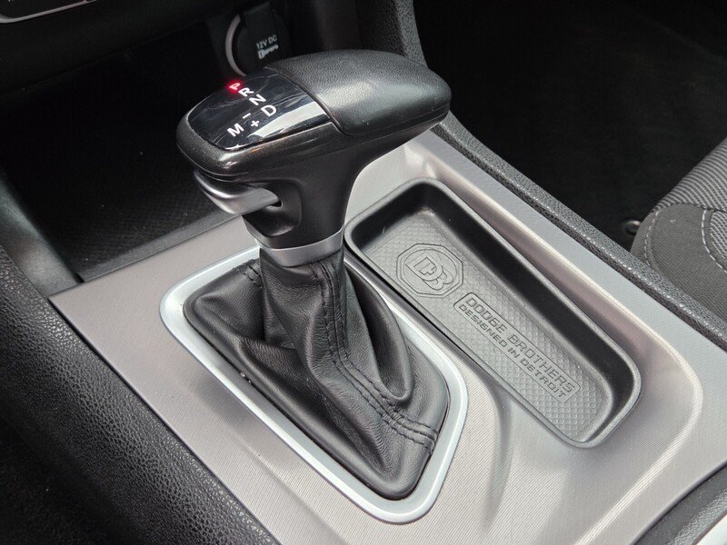 Used 2022 Orange Dodge SXT image 33