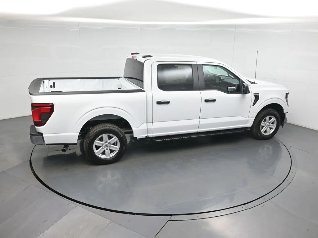 New 2026 Oxford White Ford XL image 34