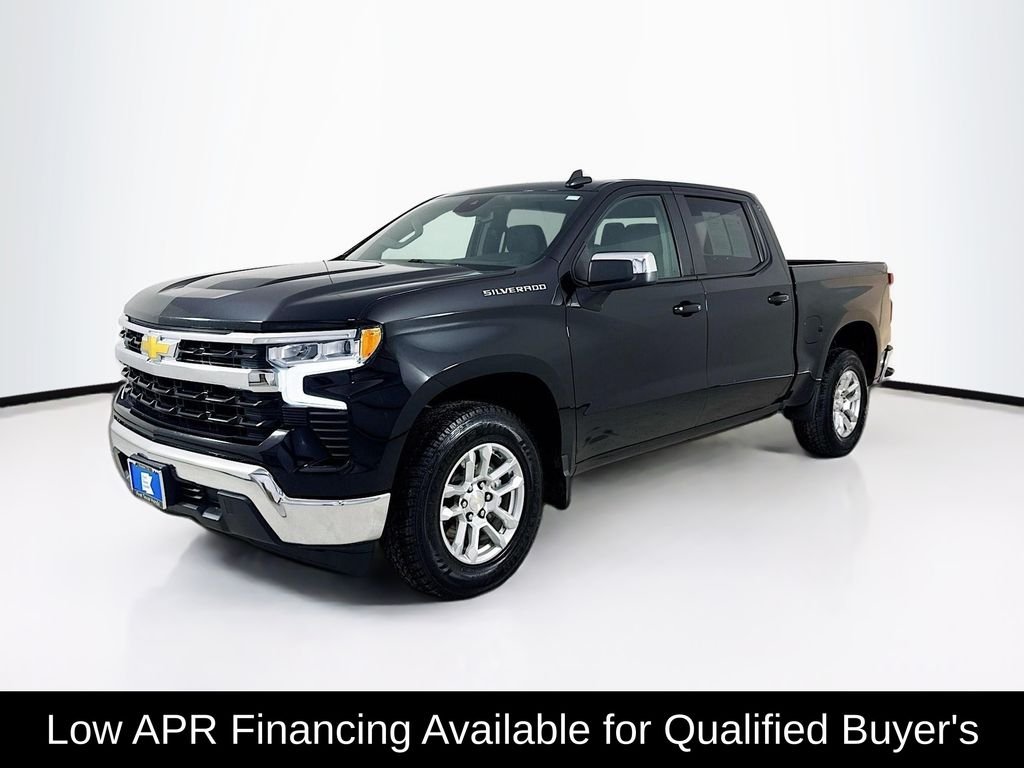 Used 2023 Black Chevrolet LT image 3