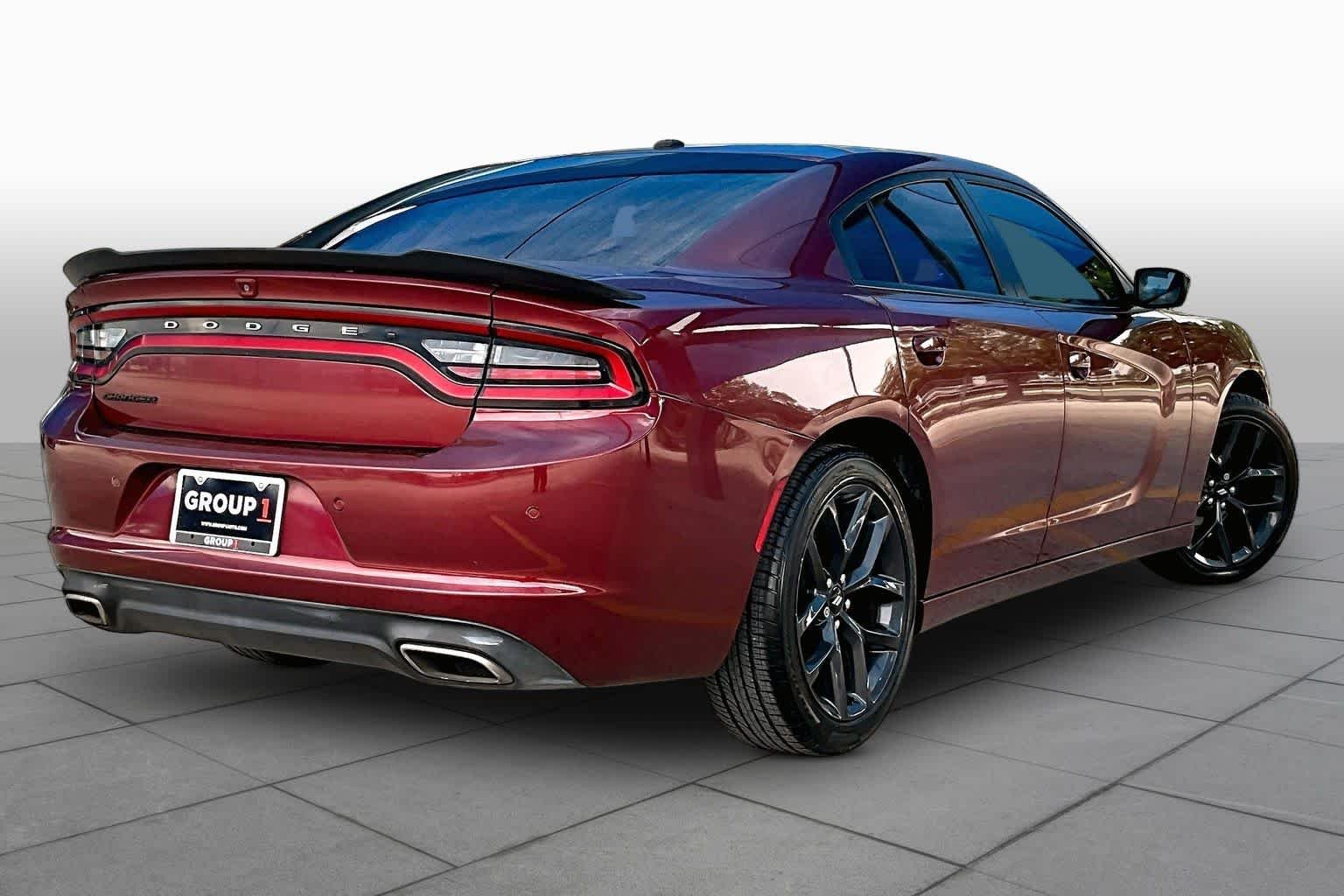 Used 2019 Octane Red Pearlcoat Dodge SXT image 13