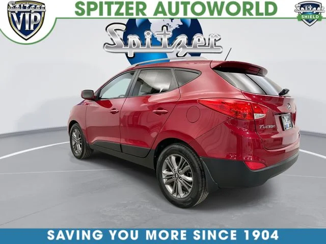 Used 2015 Red Hyundai SE image 8