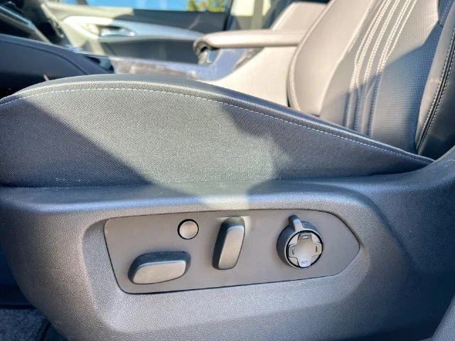 Used 2024 White Buick Avenir image 16
