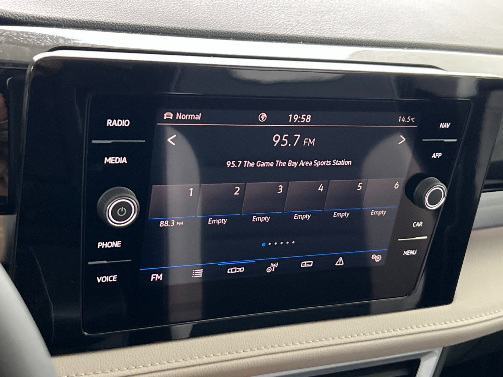 2026 Volkswagen Taos SEL - Photo 17