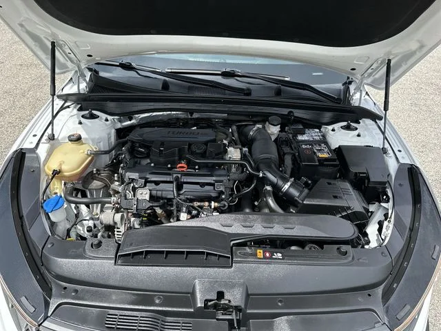 Used 2023 White Kia GT-Line image 20