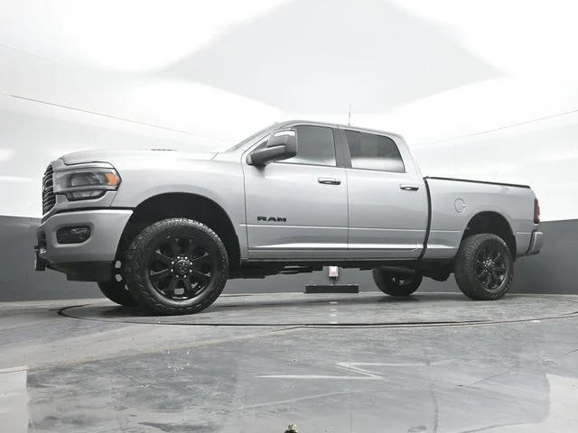 Used 2023 Silver Ram Laramie image 21