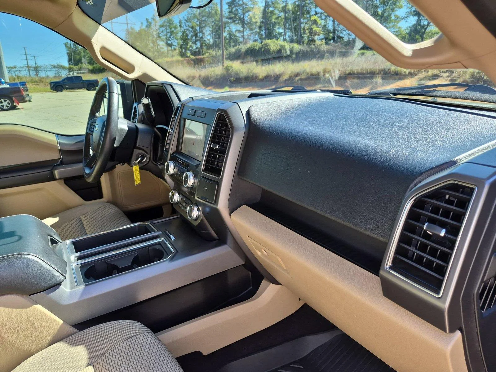 Used 2020  Ford XLT image 35