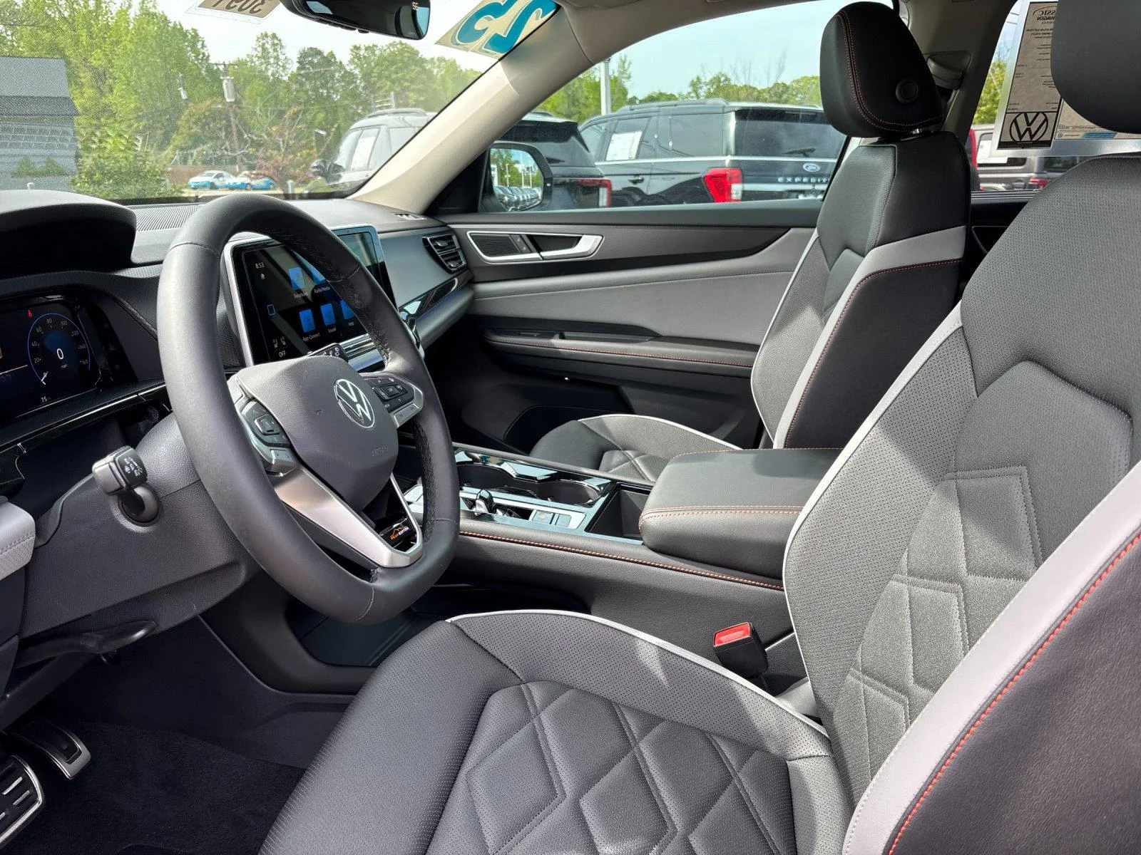 New 2025 Pure White Volkswagen 2.0T Peak Edition image 15