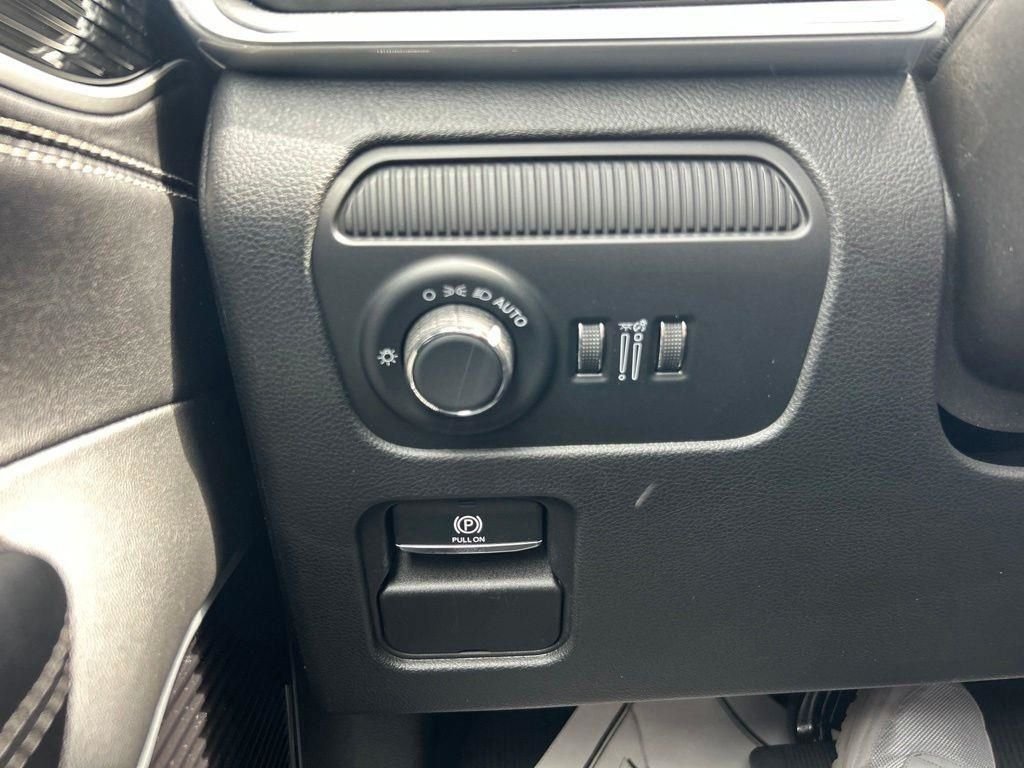 New 2026 High Gloss Black Exterior Paint Jeep Limited Reserve image 20