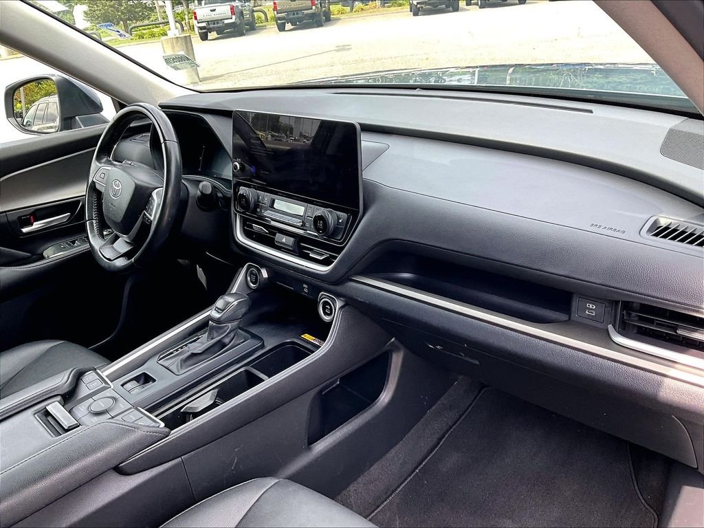 Used 2024 White Toyota XLE image 14